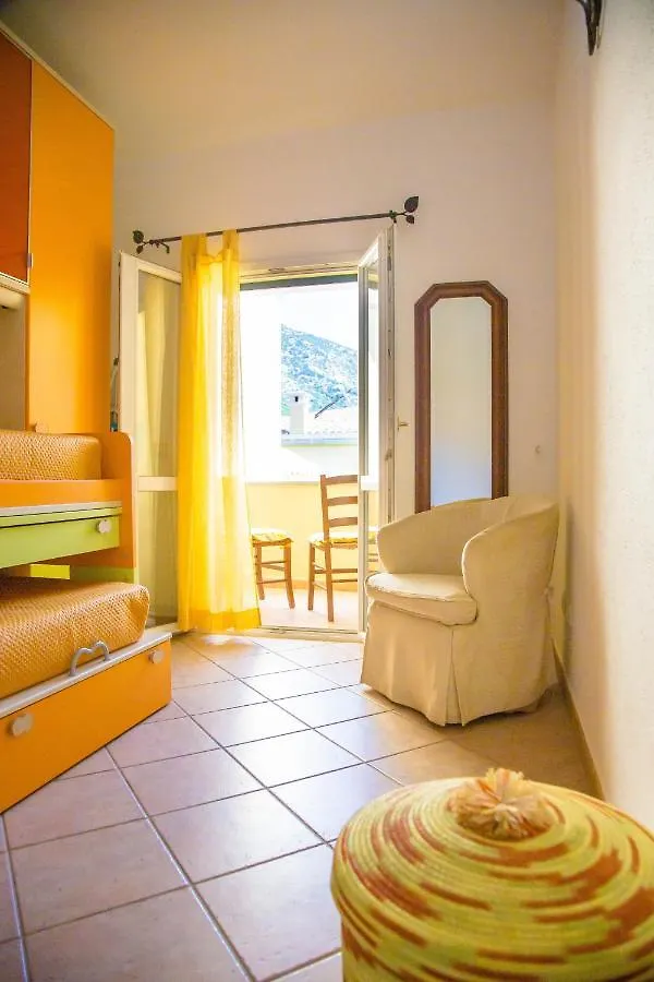 Casa Mannai, Air-Con E Parcheggio Privato Iun R3454 Apartment Cala Gonone 0*,  Italy